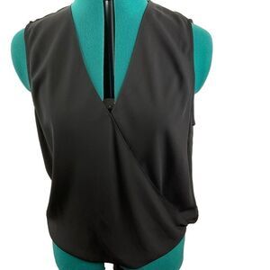 NWT BB Dakota black faux wrap top- size L